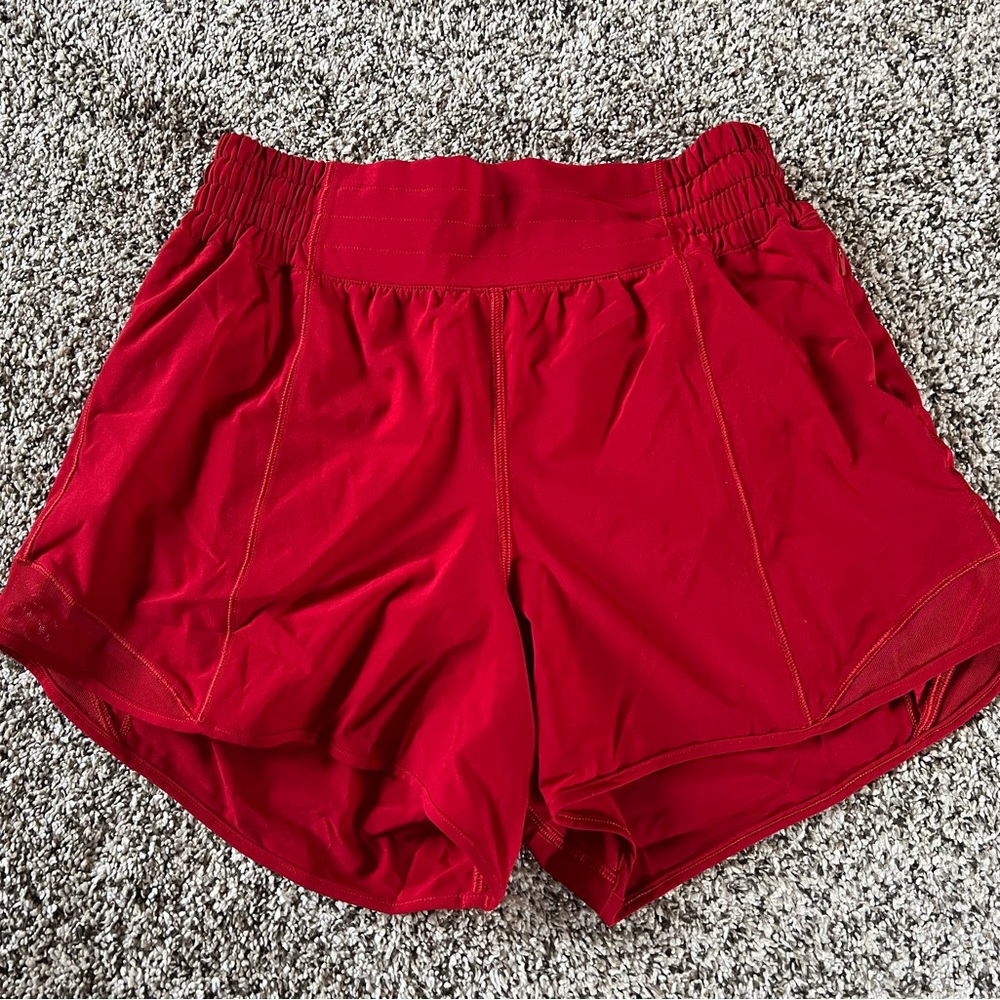 Lululemon Hotty Hot High-Rise Shorts 4”